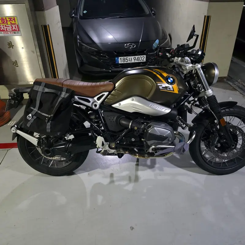 BMW 모토라드 R nineT 스크램블러
