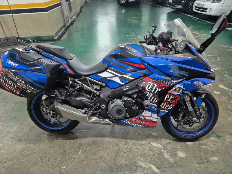 스즈키 GSX-S1000GT