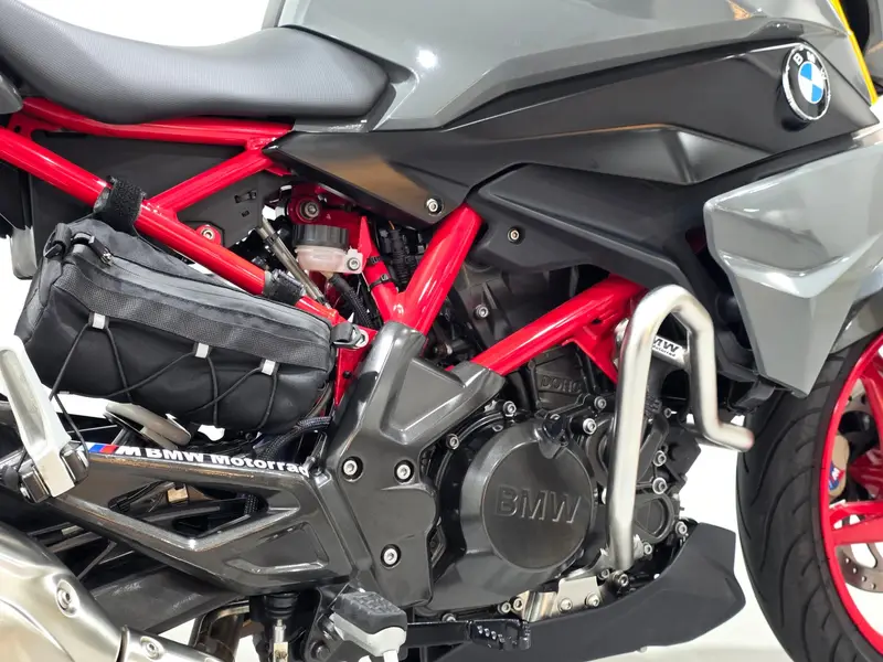 BMW G310R 썸네일 8
