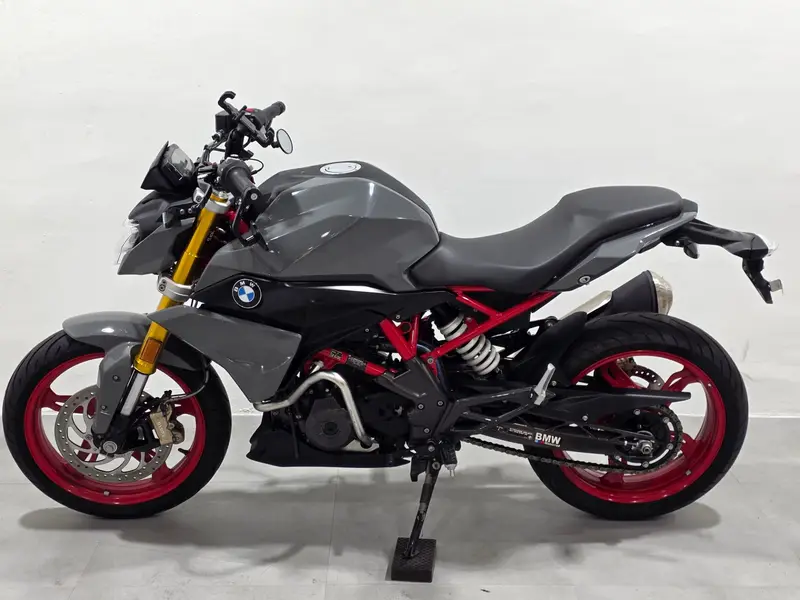 BMW G310R 썸네일 2