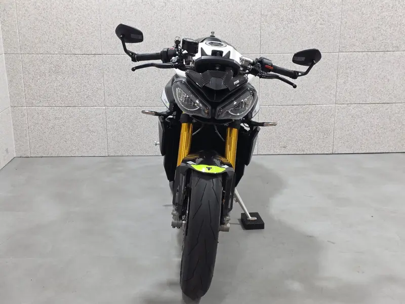 트라이엄프 스트리트 트리플765RS Moto2 에디션 썸네일 3