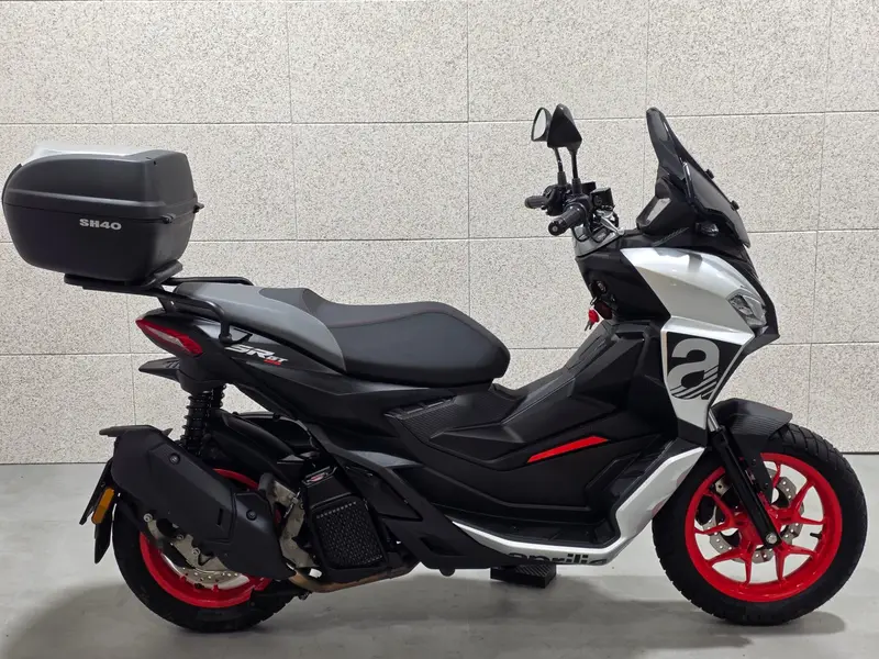 아프릴리아 SR GT125