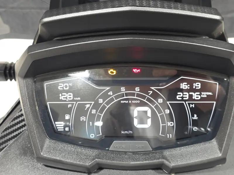 아프릴리아 SR GT125 썸네일 6