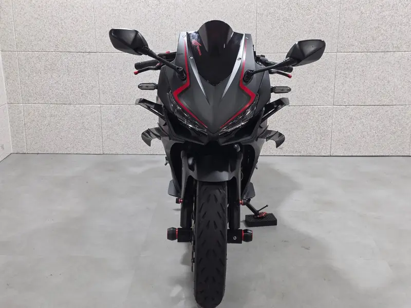 혼다 CBR500R 썸네일 3