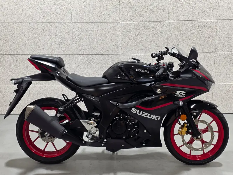 스즈끼 GSX-R125