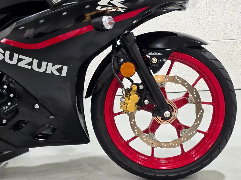 스즈끼 GSX-R125 썸네일 11