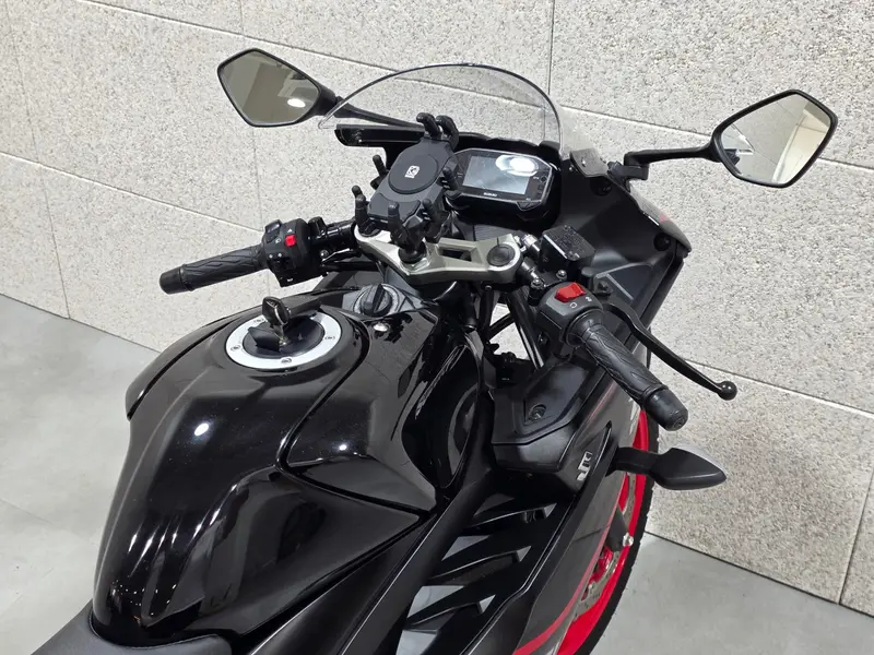 스즈끼 GSX-R125 썸네일 5