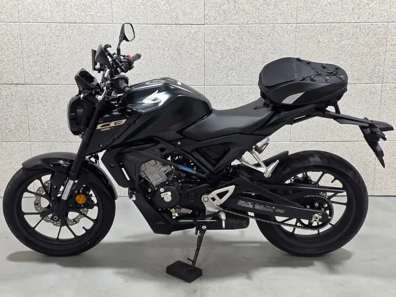 혼다 CB125R 썸네일 2