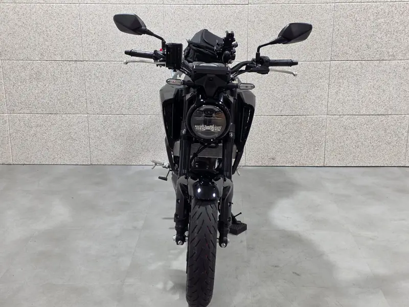 혼다 CB125R 썸네일 3