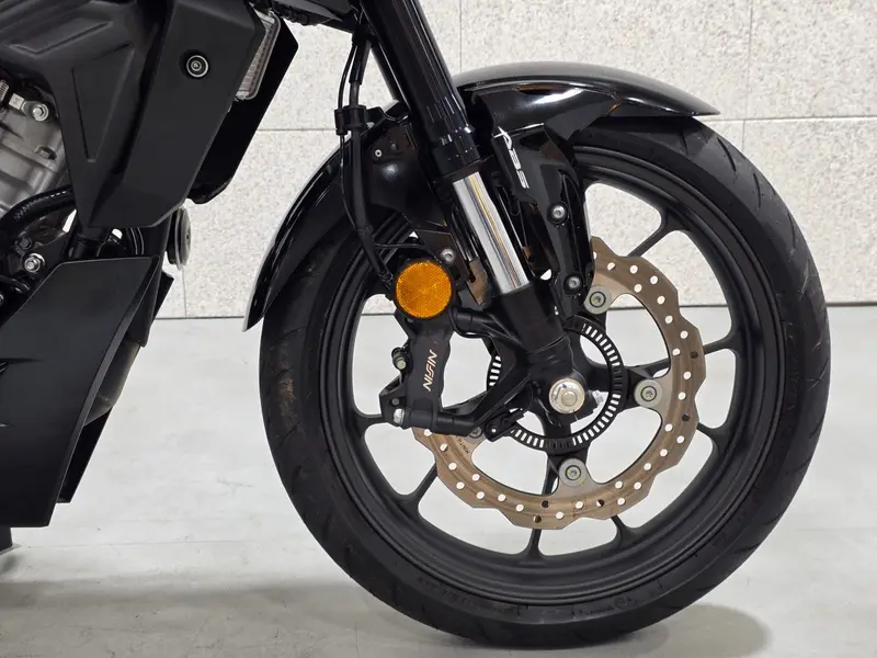 혼다 CB125R 썸네일 10
