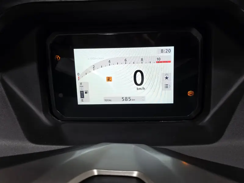 혼다 PCX125 썸네일 6