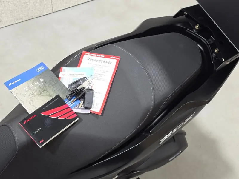 혼다 PCX125 썸네일 7