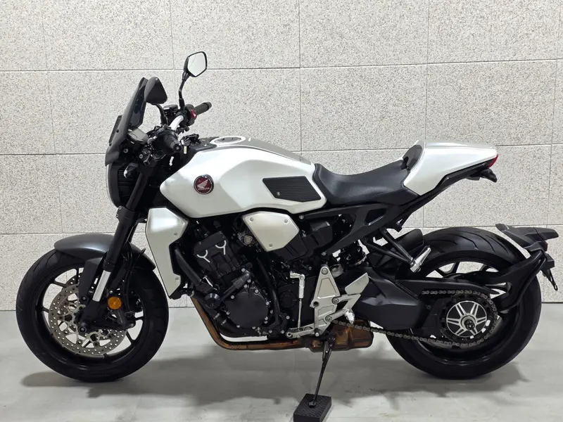 혼다 CB1000R 썸네일 2