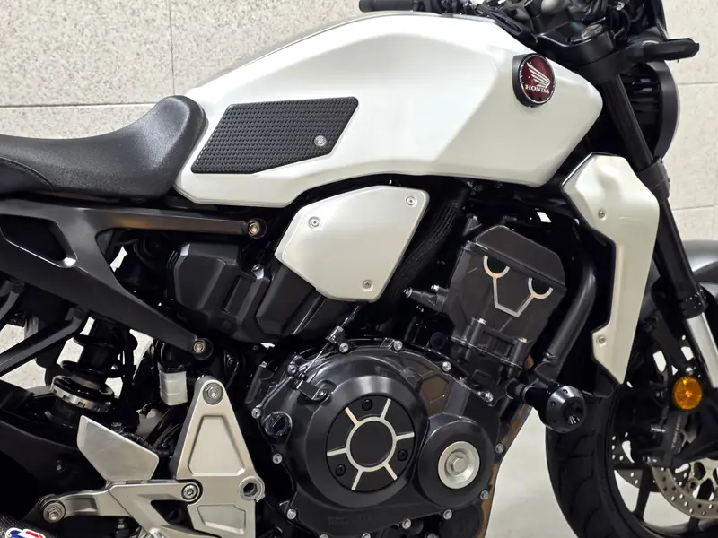 혼다 CB1000R 썸네일 8