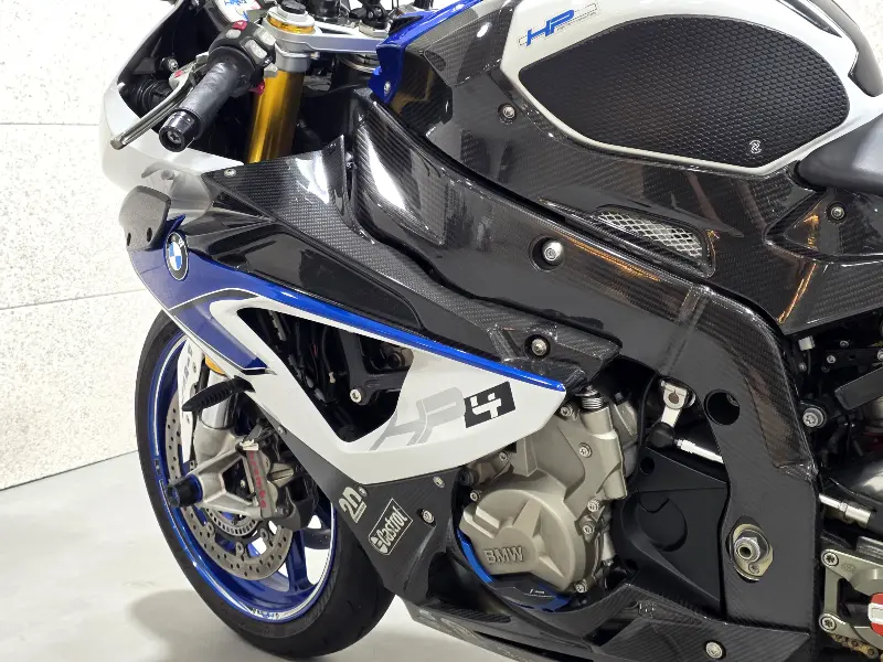 BMW HP4 컴페티션 썸네일 9