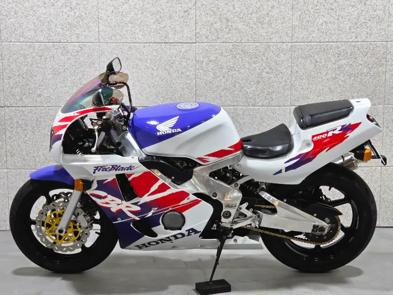 혼다 CBR400RR 썸네일 2