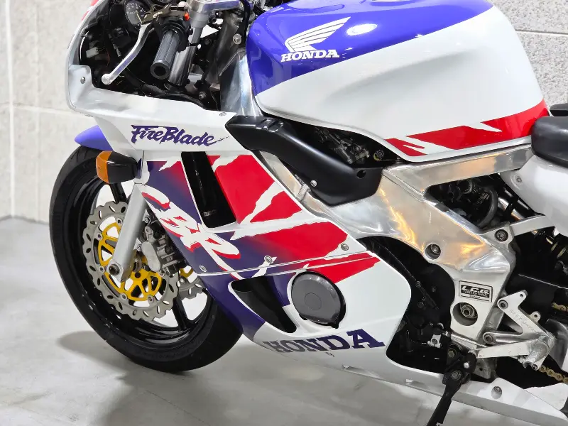 혼다 CBR400RR 썸네일 9