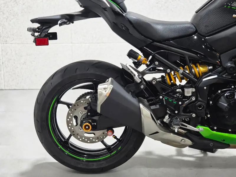 가와사키 Z900SE 썸네일 12