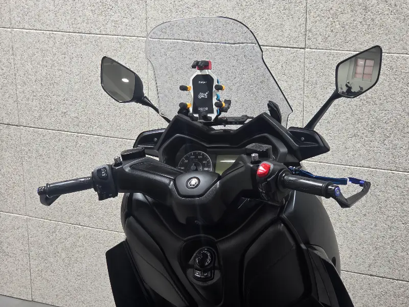 야마하 XMAX300 썸네일 5